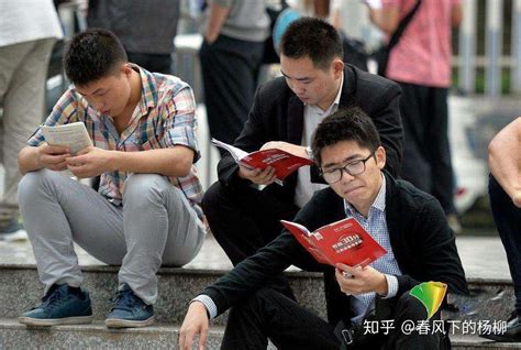 外国人加入中国籍能考公务员吗