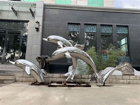 大型不锈钢海豚雕塑工厂