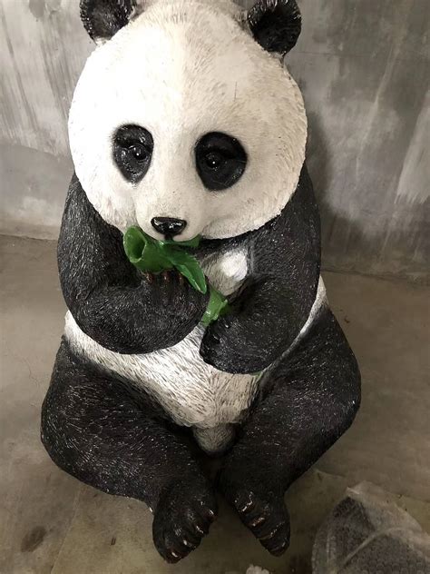 大熊猫玻璃钢雕塑价位