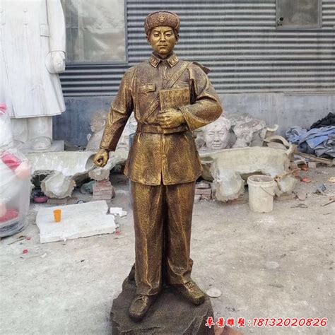 天津玻璃钢名人雕塑