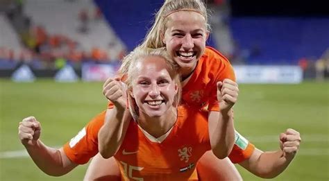 女足世界杯荷兰队战绩