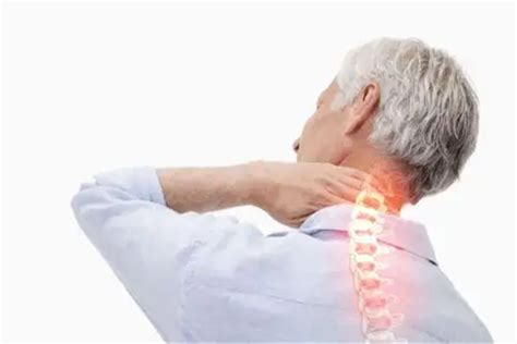 如何保护好颈椎和腰椎