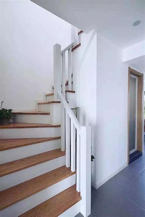 如何自装楼梯