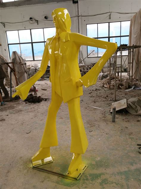 姑苏区玻璃钢雕塑制作