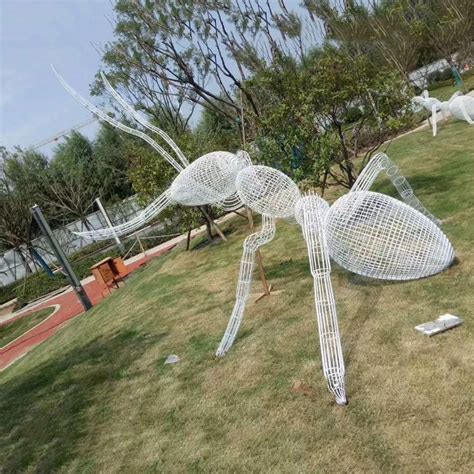威海不锈钢蚂蚁雕塑价钱