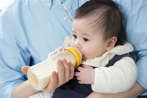 婴儿吐奶和胀气有关系吗