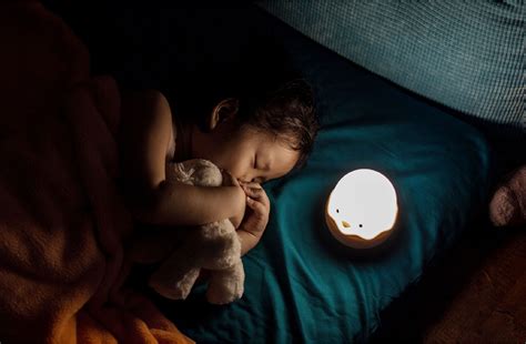 婴儿夜晚需不需要夜灯