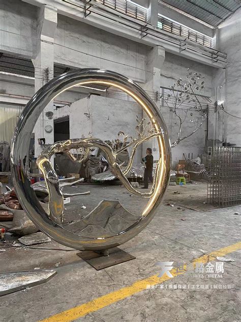 宁波定制不锈钢圆环雕塑