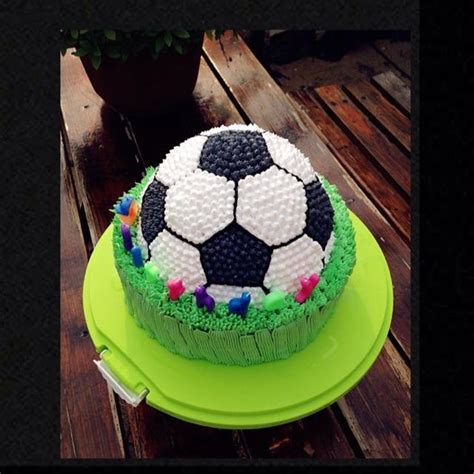 家庭版蛋糕足球