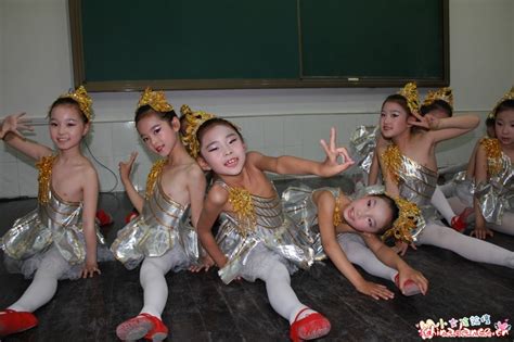 小女生舞蹈队取名