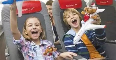 小孩几岁可以独自上飞机