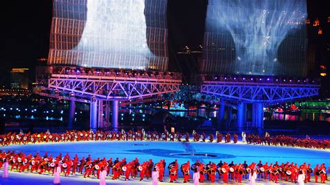 广州亚运会开幕式上央视