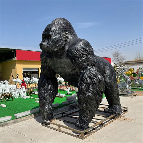 广州玻璃钢大猩猩雕塑