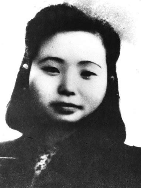 广州起义女烈士被示众