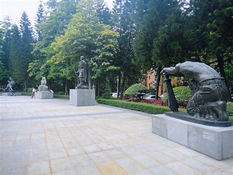 广州雕塑公园雕塑广场