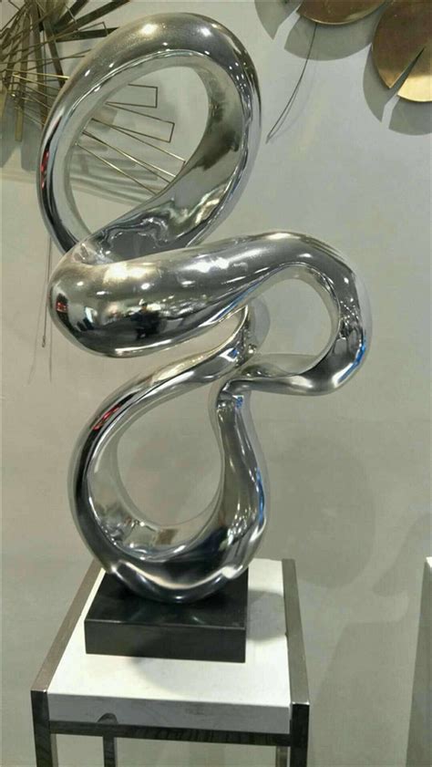 异型户外玻璃钢雕塑