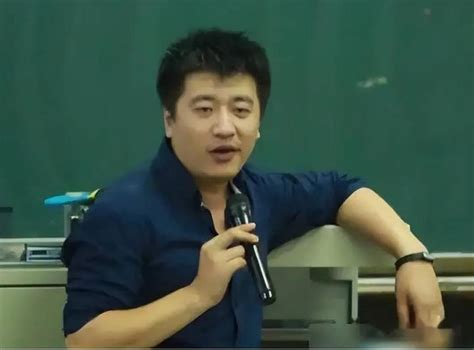 张雪峰讲西安财经大学
