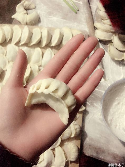 手捏饺子皮的做法教程