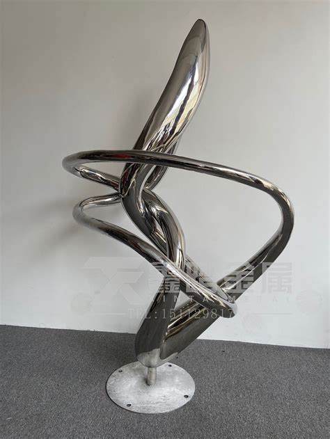 抽象造型不锈钢雕塑