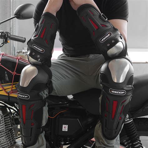 摩托车护膝的正确戴法图片
