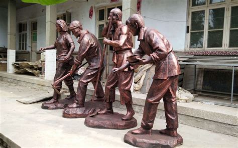 新疆玻璃钢人物雕塑生产厂家