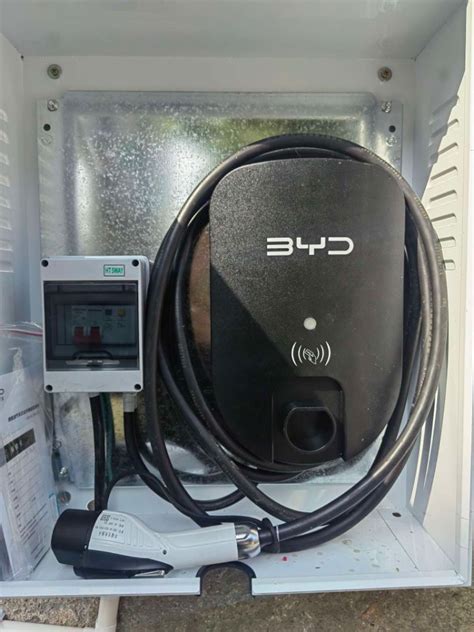 新能源汽车电表安装过程