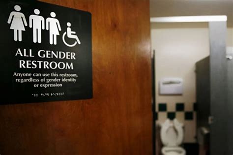 有法律规定男性不能进女厕所吗