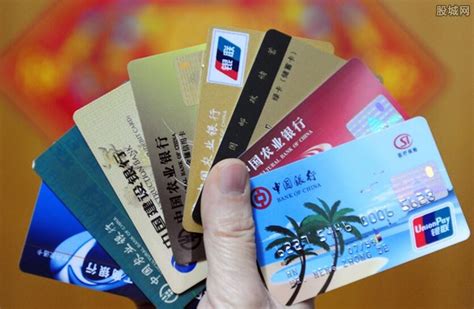 未成年人可以办理重庆银行卡吗