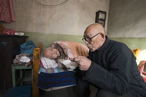 杭州80岁老人去世