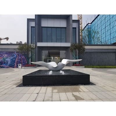 松江区小型玻璃钢雕塑优选企业