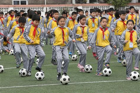 校园足球推广对中小学体育教育发展的影响研究背景