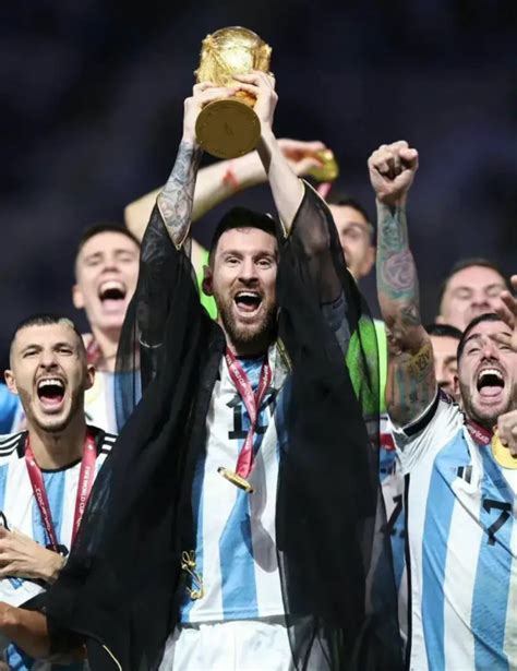 梅西夺冠选当阿根廷总统