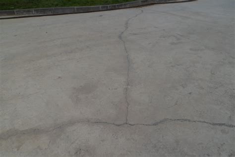 水泥地面怎么做收缩缝
