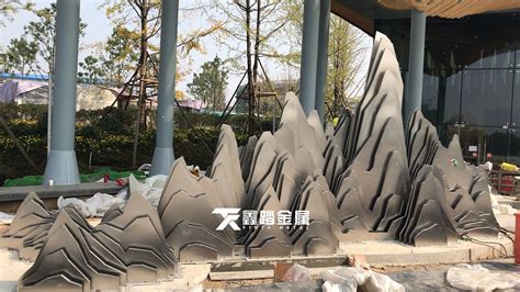 江苏不锈钢假山雕塑园林景观艺术