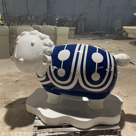 江苏玻璃钢小羊动物雕塑制作工厂