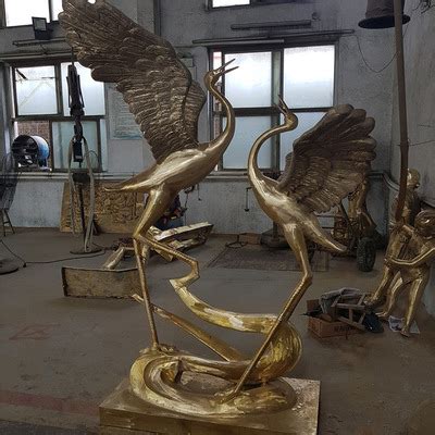 江西不锈钢铸铜动物雕塑
