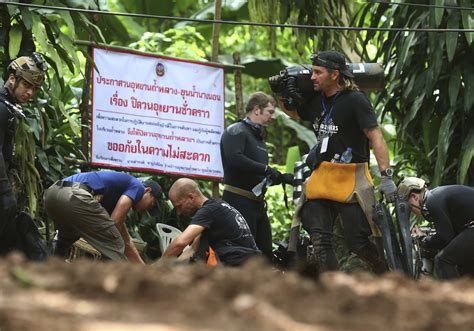 泰国洞穴救援视频大全