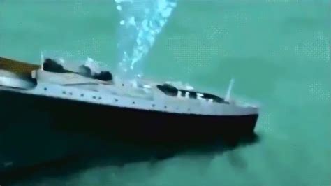 泰坦尼克号沉没过程动画