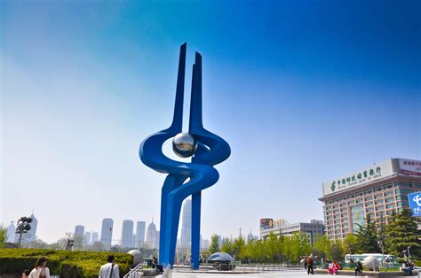济南广场玻璃钢雕塑公司