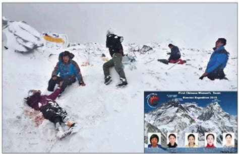 海拔8200登山被救的女子