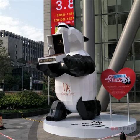 深圳吉祥物玻璃钢卡通熊猫雕塑