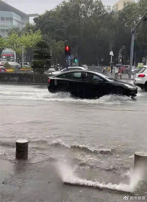 深圳大暴雨有航班取消吗