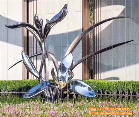深圳玻璃钢雕塑设计
