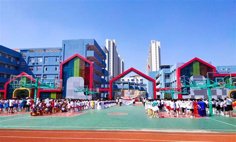 温州市未来小学教育集团龙霞校区