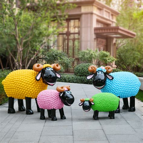 湖南玻璃钢小羊动物雕塑景观装饰