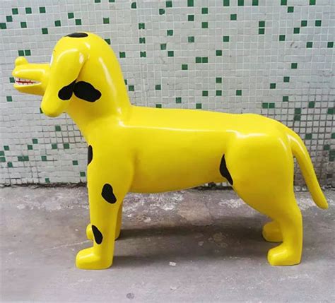 玻璃钢小狗雕塑