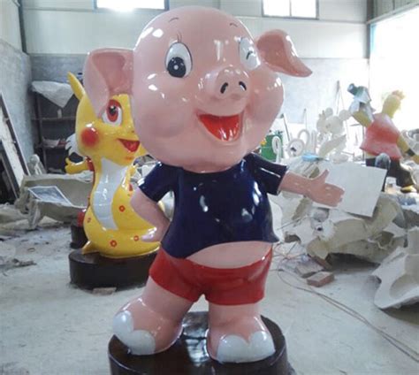玻璃钢猪雕塑