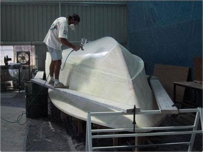 玻璃钢船制作过程