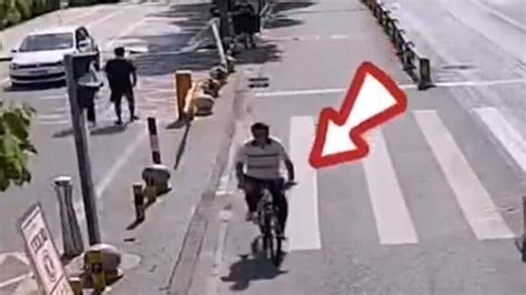 男子偷自行车扔在路边