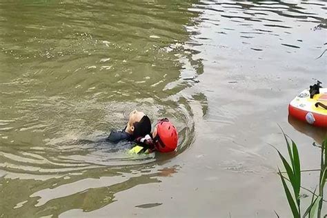 男孩落水两人施救 三人均溺亡